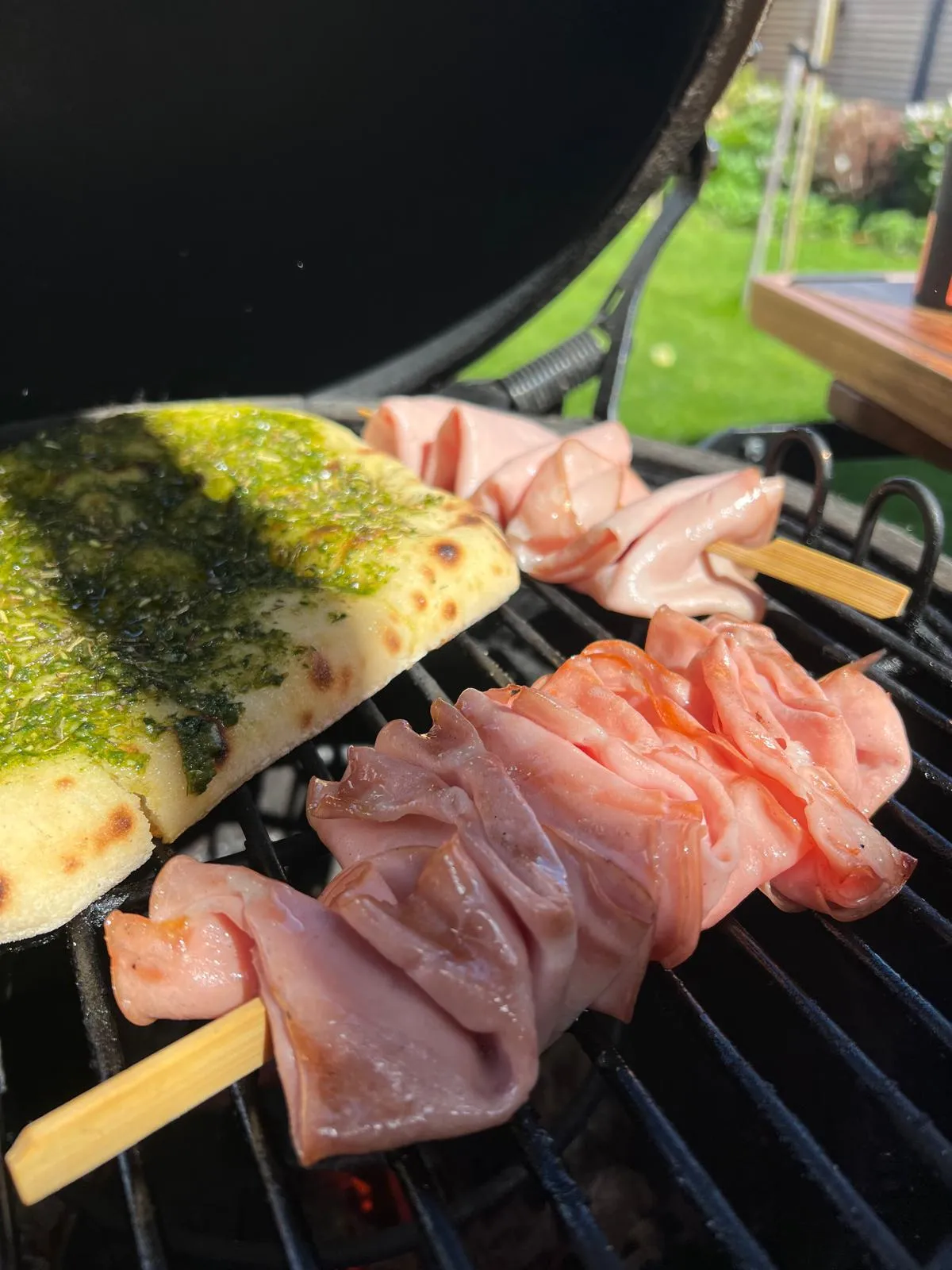Pinsa gegrilde mortadella